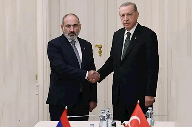 Cumhurbaşkanı Erdoğan, Ermenistan Başbakanı Paşinyan ile telefonda görüştü